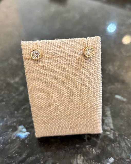 .53CTTW Bezel Diamond Earrings in 14K Yellow Gold. G/SI1