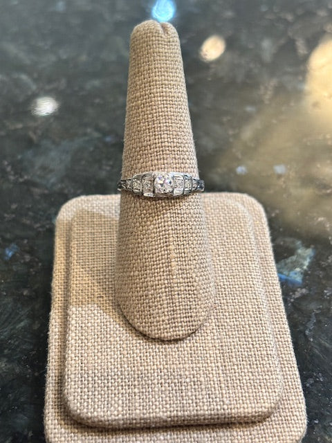 Fantastic Art Deco 18K Old European Diamond Ring, Size 7. OECD=.15CT, 6D=.08CTTW