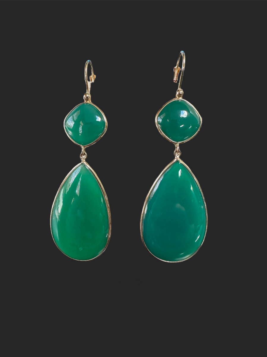 Stunning Green Onyx Drop Earrings in 14K Yellow Gold, Estate Collection