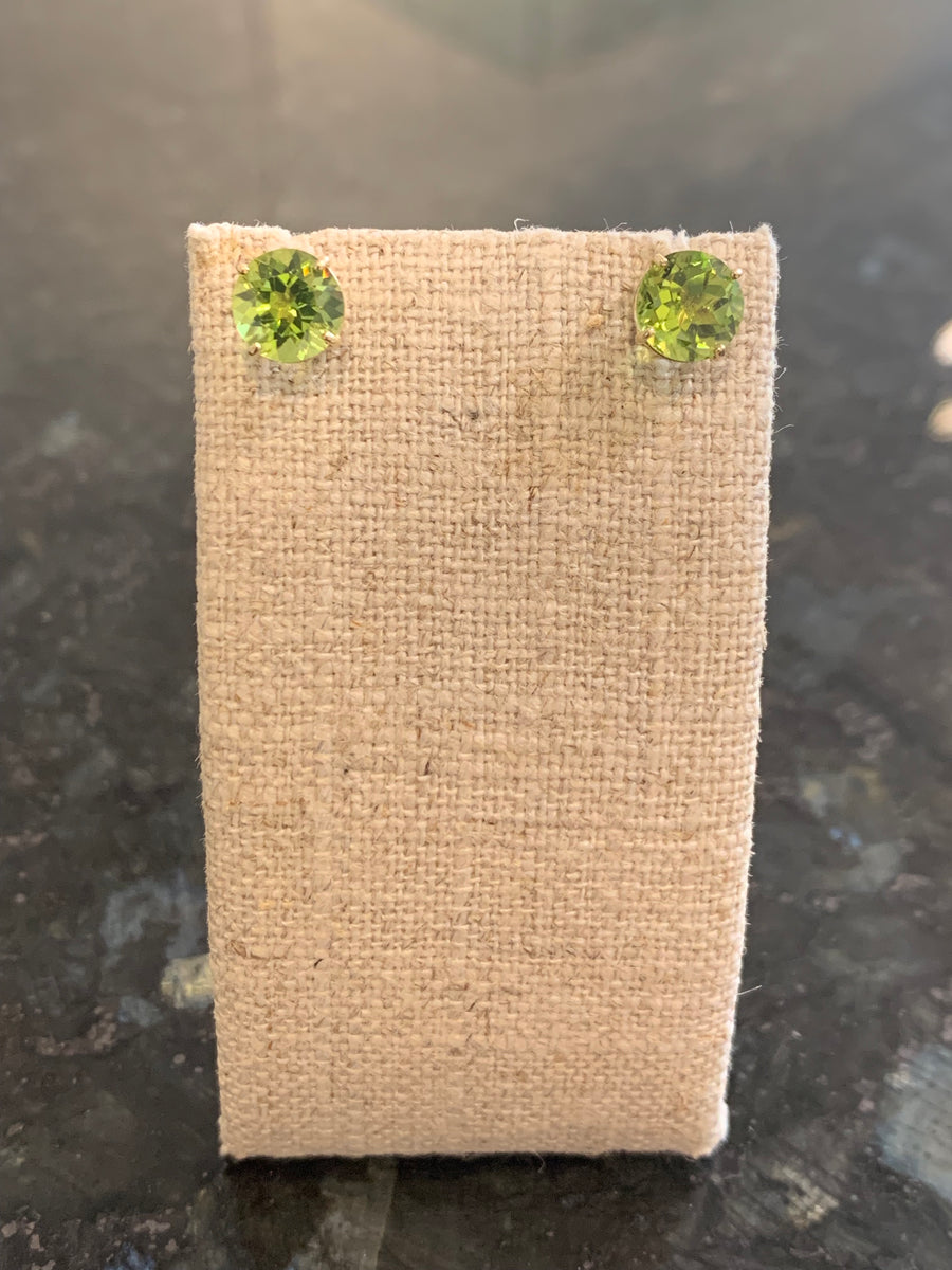 Gorgeous Peridot Stud Earrings in 14K Yellow Gold, 2P=2.7cttw