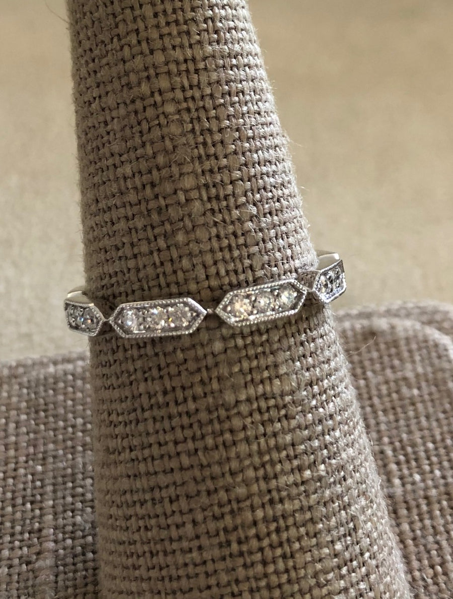 Trapezoid Patterned Band in 14KW, 19 Diamonds = .25cttw est., Finger Size 6.5