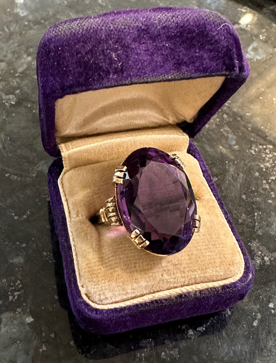 1930's Amethyst Ring in 14K Yellow Gold, 10+ Carats! Gorgeous Grape-Jelly Color!