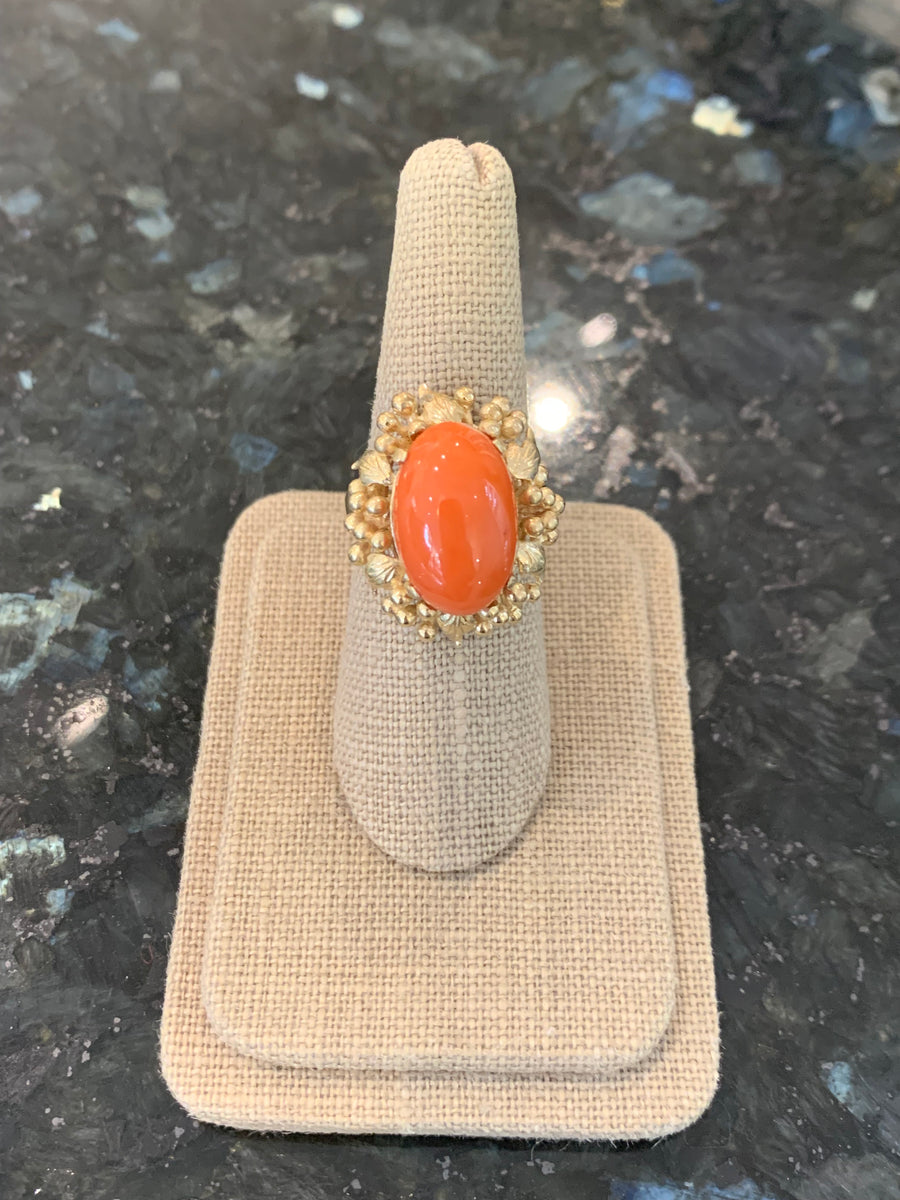AMAZING Vintage Coral & Leaf Motif Ring in 14K Yellow Gold, Finger Size 8, Estate Collection